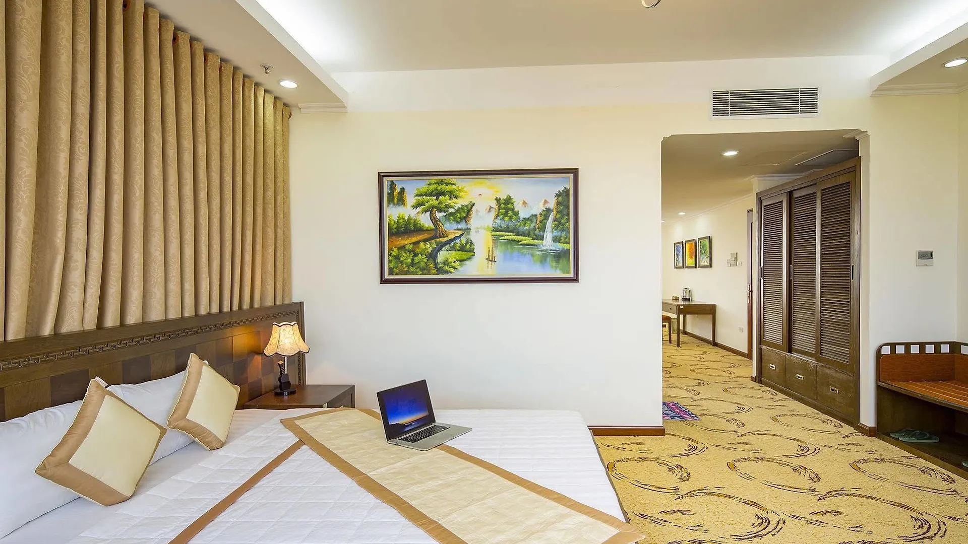Central Hotel Nha Trang